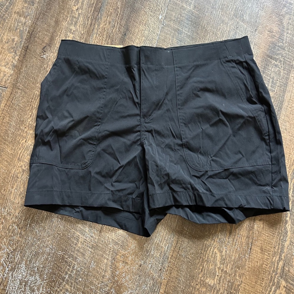 Eddie Bauer Women Black Hiker Shorts Size 12 Stretch UPF 50 StormRepel DWR